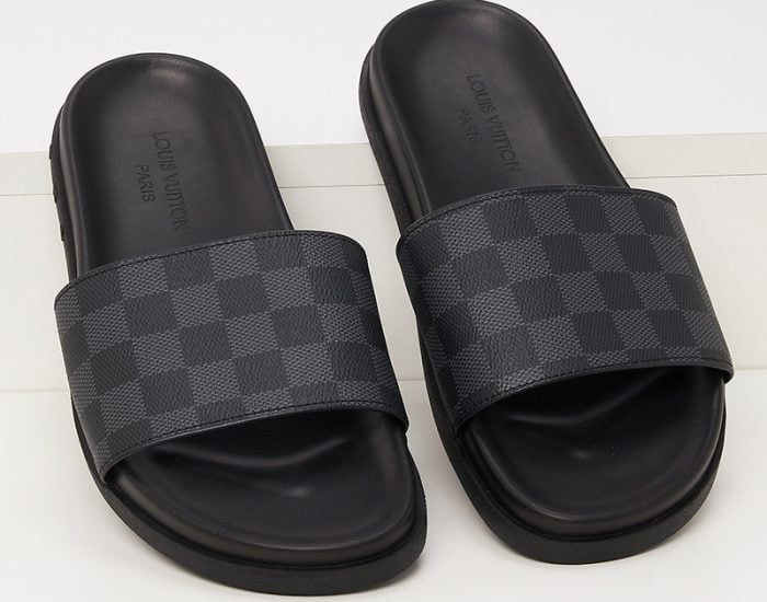 Dép quai ngang Louis Vuitton họa tiết caro đế đúc