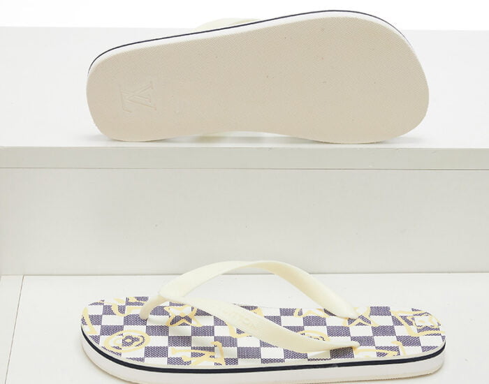 Dép tông Louis Vuitton họa tiết caro phối Monogram